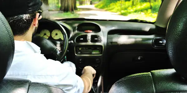 什麼是汽車第三者保險?三保、全保有什麼分別?